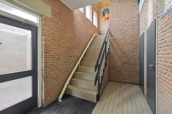 Bunschoten-Spakenburg - Sluisweg 30 - Meerwaerde Makelaars - 06.jpg